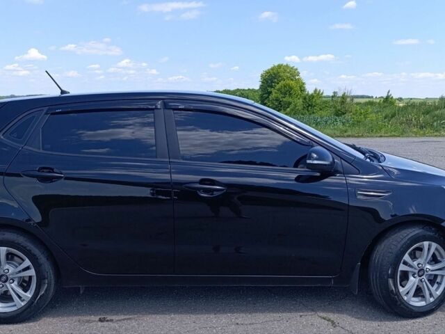 Черный Киа Рио, объемом двигателя 1.59 л и пробегом 67 тыс. км за 8500 $, фото 3 на Automoto.ua