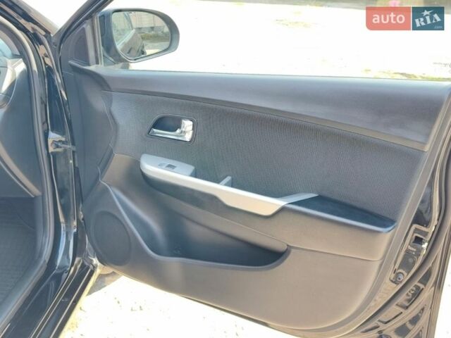 Черный Киа Рио, объемом двигателя 1.59 л и пробегом 62 тыс. км за 9000 $, фото 52 на Automoto.ua
