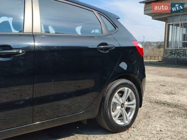 Черный Киа Рио, объемом двигателя 1.59 л и пробегом 62 тыс. км за 9000 $, фото 9 на Automoto.ua