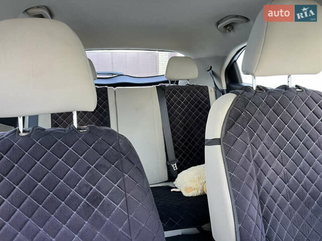 Черный Киа Рио, объемом двигателя 1.6 л и пробегом 280 тыс. км за 7700 $, фото 11 на Automoto.ua