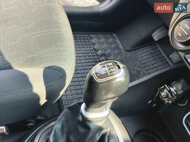 Черный Киа Рио, объемом двигателя 1.59 л и пробегом 62 тыс. км за 9000 $, фото 19 на Automoto.ua