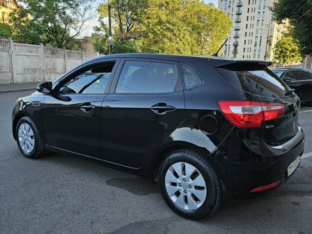 Черный Киа Рио, объемом двигателя 1.6 л и пробегом 113 тыс. км за 8395 $, фото 2 на Automoto.ua