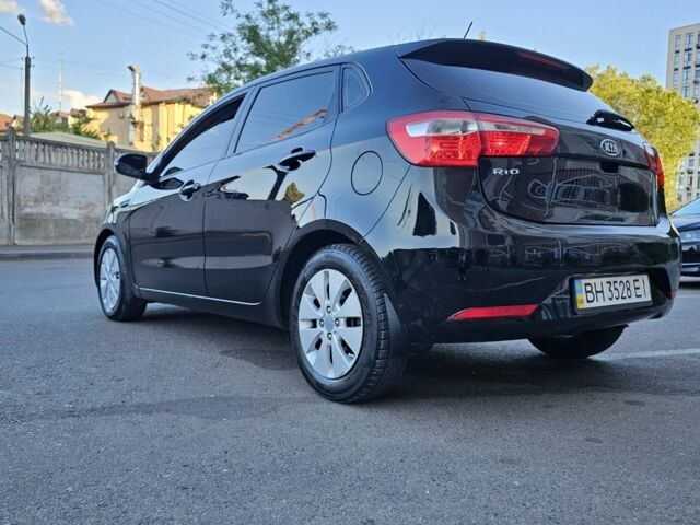 Черный Киа Рио, объемом двигателя 1.6 л и пробегом 113 тыс. км за 8395 $, фото 4 на Automoto.ua