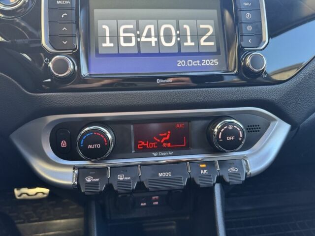 Черный Киа Рио, объемом двигателя 1.4 л и пробегом 159 тыс. км за 11200 $, фото 11 на Automoto.ua