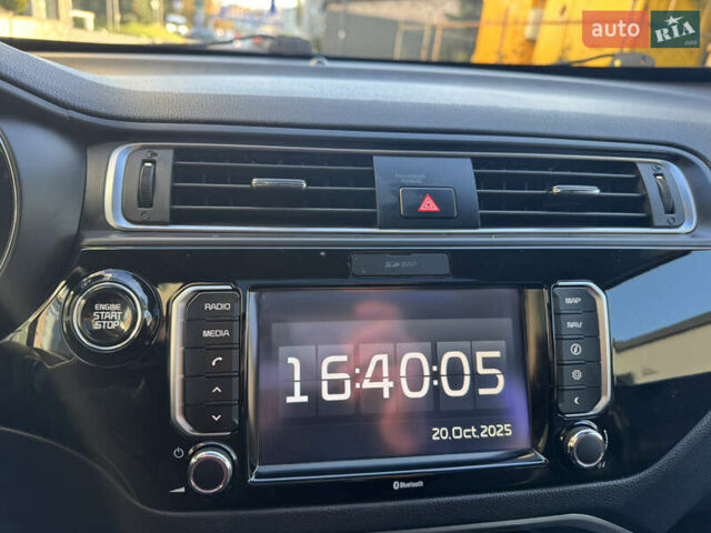 Черный Киа Рио, объемом двигателя 1.4 л и пробегом 159 тыс. км за 11500 $, фото 18 на Automoto.ua