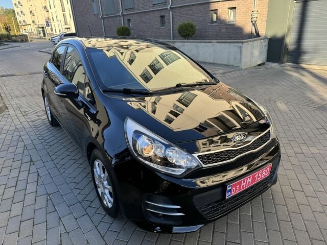 Черный Киа Рио, объемом двигателя 1.4 л и пробегом 159 тыс. км за 11200 $, фото 2 на Automoto.ua