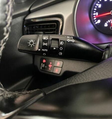 Черный Киа Рио, объемом двигателя 1.4 л и пробегом 89 тыс. км за 12400 $, фото 9 на Automoto.ua