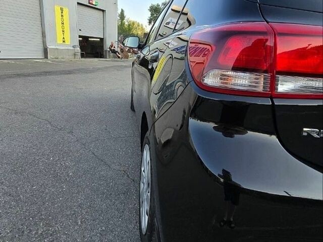 Чорний Кіа Ріо, об'ємом двигуна 1.4 л та пробігом 8 тис. км за 13999 $, фото 9 на Automoto.ua