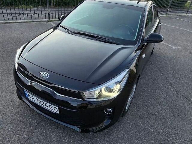 Чорний Кіа Ріо, об'ємом двигуна 1.4 л та пробігом 8 тис. км за 13999 $, фото 3 на Automoto.ua