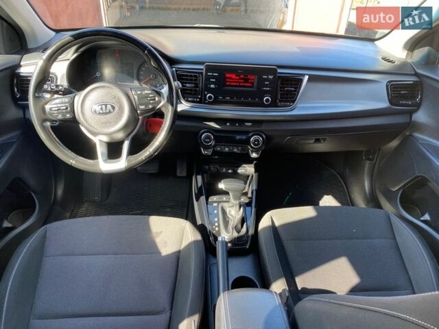 Чорний Кіа Ріо, об'ємом двигуна 1.4 л та пробігом 89 тис. км за 12700 $, фото 28 на Automoto.ua