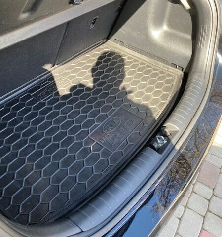 Чорний Кіа Ріо, об'ємом двигуна 1.4 л та пробігом 89 тис. км за 12700 $, фото 32 на Automoto.ua