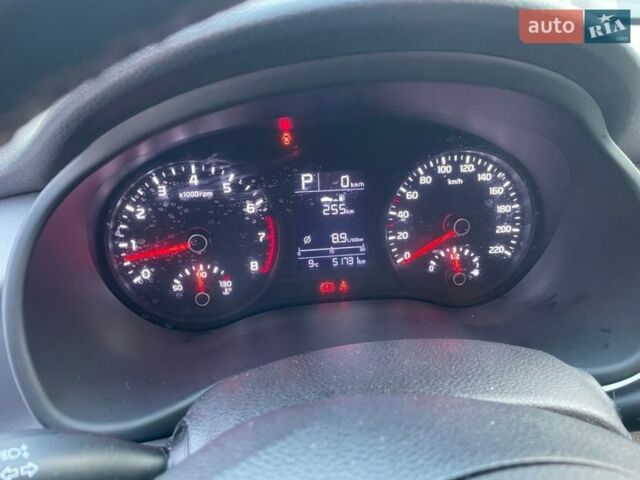 Чорний Кіа Ріо, об'ємом двигуна 1.4 л та пробігом 51 тис. км за 13000 $, фото 9 на Automoto.ua