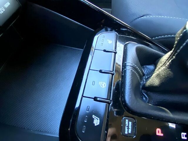 Чорний Кіа Ріо, об'ємом двигуна 1.4 л та пробігом 89 тис. км за 12700 $, фото 9 на Automoto.ua