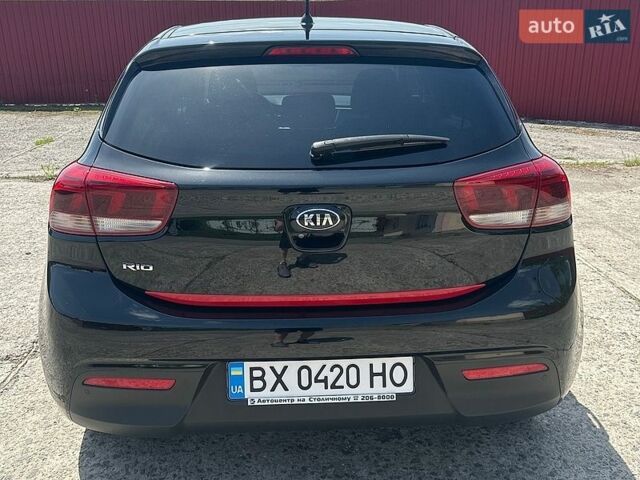 Черный Киа Рио, объемом двигателя 1.37 л и пробегом 71 тыс. км за 12900 $, фото 5 на Automoto.ua