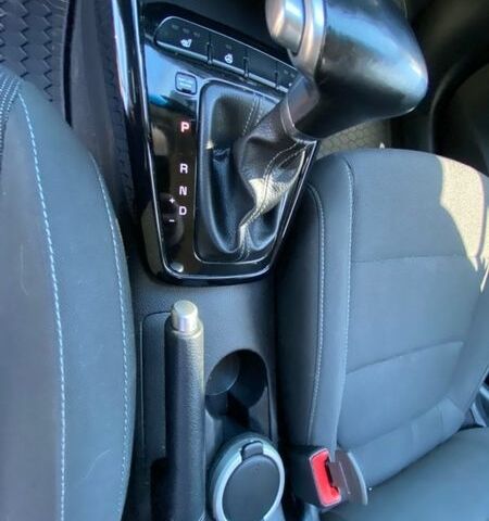 Чорний Кіа Ріо, об'ємом двигуна 1.4 л та пробігом 89 тис. км за 12700 $, фото 8 на Automoto.ua