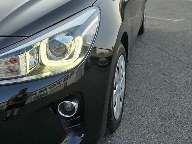 Чорний Кіа Ріо, об'ємом двигуна 1.4 л та пробігом 8 тис. км за 13999 $, фото 41 на Automoto.ua