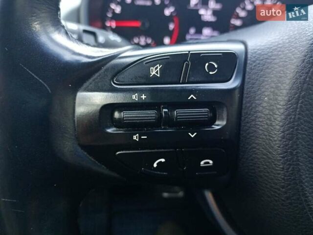 Черный Киа Рио, объемом двигателя 1.4 л и пробегом 63 тыс. км за 13150 $, фото 6 на Automoto.ua