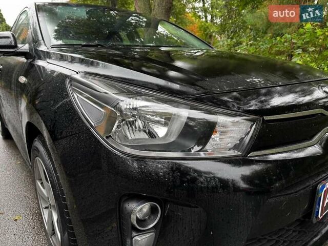 Черный Киа Рио, объемом двигателя 1.3 л и пробегом 99 тыс. км за 9820 $, фото 3 на Automoto.ua