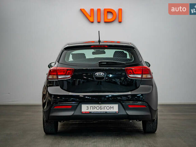 Чорний Кіа Ріо, об'ємом двигуна 1.2 л та пробігом 94 тис. км за 10904 $, фото 5 на Automoto.ua