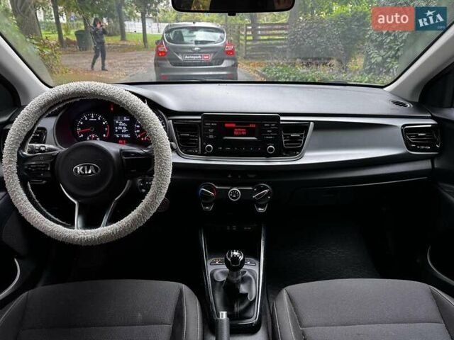 Черный Киа Рио, объемом двигателя 1.3 л и пробегом 99 тыс. км за 9820 $, фото 25 на Automoto.ua