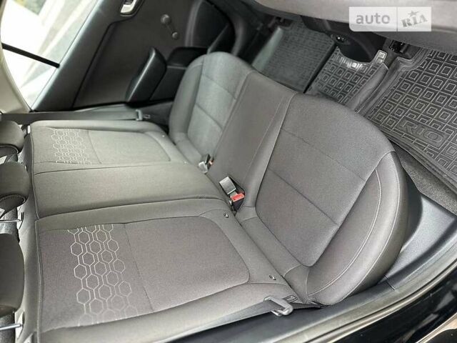 Черный Киа Рио, объемом двигателя 1.2 л и пробегом 79 тыс. км за 10100 $, фото 45 на Automoto.ua