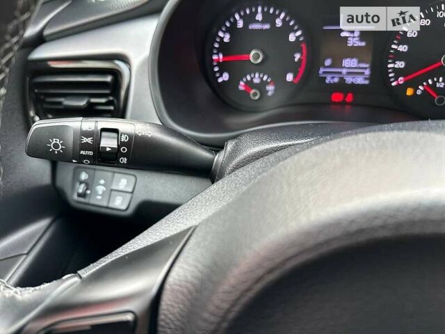 Черный Киа Рио, объемом двигателя 1.2 л и пробегом 79 тыс. км за 10100 $, фото 21 на Automoto.ua