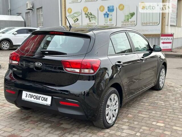 Черный Киа Рио, объемом двигателя 1.2 л и пробегом 79 тыс. км за 10100 $, фото 2 на Automoto.ua