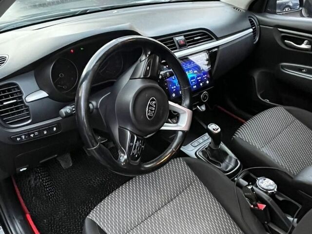 Черный Киа Рио, объемом двигателя 1.6 л и пробегом 96 тыс. км за 12500 $, фото 7 на Automoto.ua