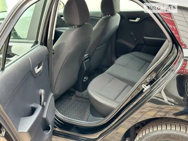 Черный Киа Рио, объемом двигателя 1.2 л и пробегом 79 тыс. км за 10100 $, фото 27 на Automoto.ua