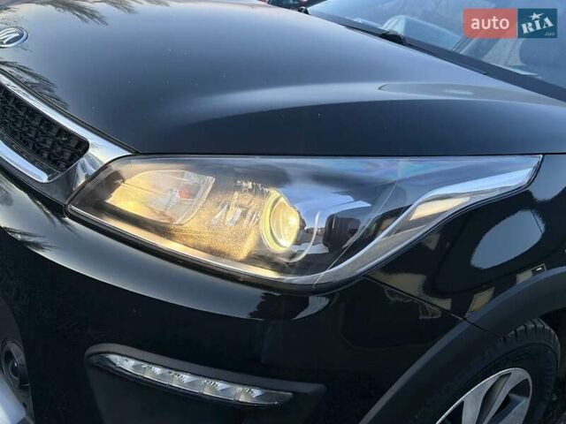 Чорний Кіа Ріо, об'ємом двигуна 1.59 л та пробігом 92 тис. км за 16200 $, фото 9 на Automoto.ua
