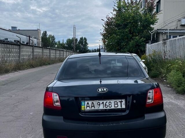 Черный Киа Рио, объемом двигателя 0 л и пробегом 300 тыс. км за 2100 $, фото 2 на Automoto.ua
