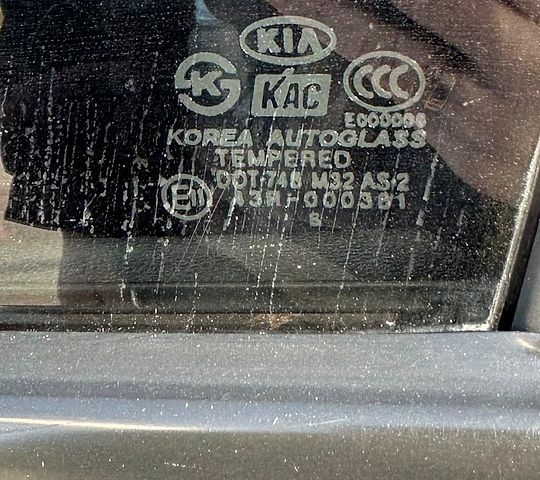 Черный Киа Рио, объемом двигателя 1.4 л и пробегом 213 тыс. км за 5700 $, фото 14 на Automoto.ua
