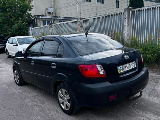Черный Киа Рио, объемом двигателя 0 л и пробегом 300 тыс. км за 2100 $, фото 5 на Automoto.ua
