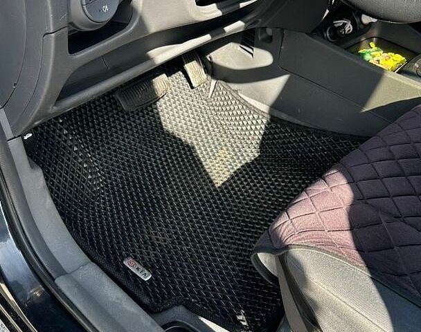Чорний Кіа Ріо, об'ємом двигуна 1.4 л та пробігом 213 тис. км за 5100 $, фото 17 на Automoto.ua