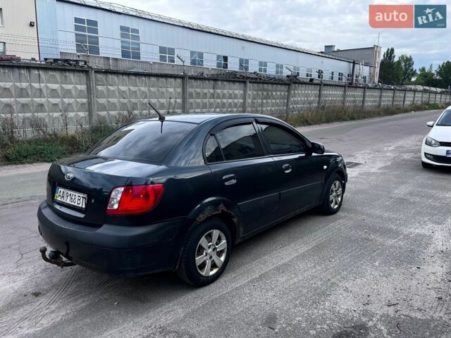 Черный Киа Рио, объемом двигателя 0 л и пробегом 300 тыс. км за 2100 $, фото 4 на Automoto.ua