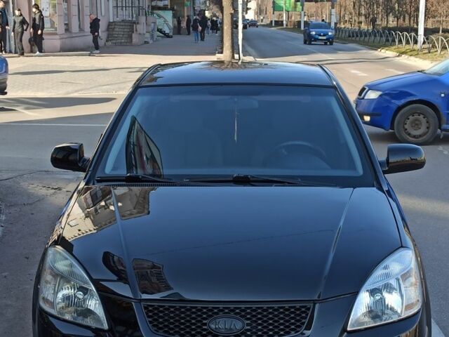 Чорний Кіа Ріо, об'ємом двигуна 0 л та пробігом 260 тис. км за 4850 $, фото 9 на Automoto.ua