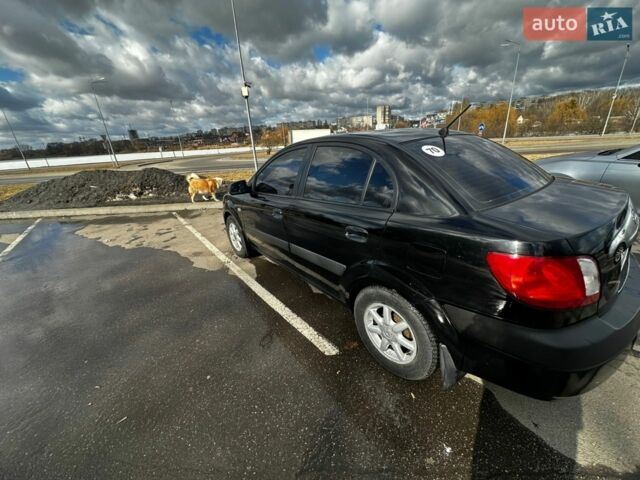 Черный Киа Рио, объемом двигателя 1.49 л и пробегом 152 тыс. км за 3200 $, фото 3 на Automoto.ua