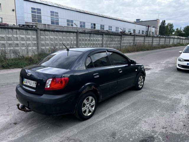 Чорний Кіа Ріо, об'ємом двигуна 1.4 л та пробігом 300 тис. км за 1998 $, фото 8 на Automoto.ua