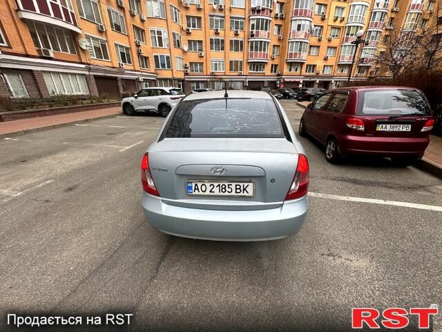 Чорний Кіа Ріо, об'ємом двигуна 1.4 л та пробігом 230 тис. км за 5800 $, фото 3 на Automoto.ua