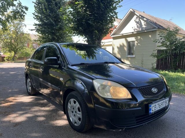 Черный Киа Рио, объемом двигателя 1.4 л и пробегом 235 тыс. км за 3200 $, фото 2 на Automoto.ua