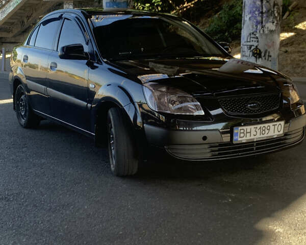 Чорний Кіа Ріо, об'ємом двигуна 1.5 л та пробігом 261 тис. км за 3700 $, фото 1 на Automoto.ua