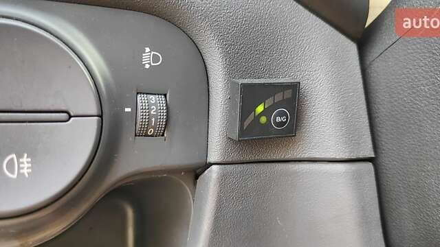 Черный Киа Рио, объемом двигателя 1.4 л и пробегом 328 тыс. км за 3450 $, фото 24 на Automoto.ua