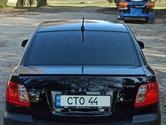 Чорний Кіа Ріо, об'ємом двигуна 0 л та пробігом 260 тис. км за 4850 $, фото 5 на Automoto.ua