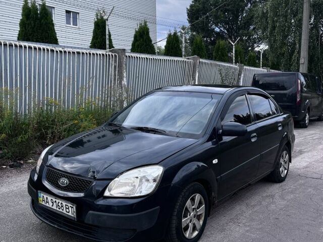 Чорний Кіа Ріо, об'ємом двигуна 1.4 л та пробігом 300 тис. км за 1998 $, фото 9 на Automoto.ua