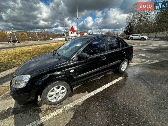 Черный Киа Рио, объемом двигателя 1.49 л и пробегом 152 тыс. км за 3200 $, фото 2 на Automoto.ua