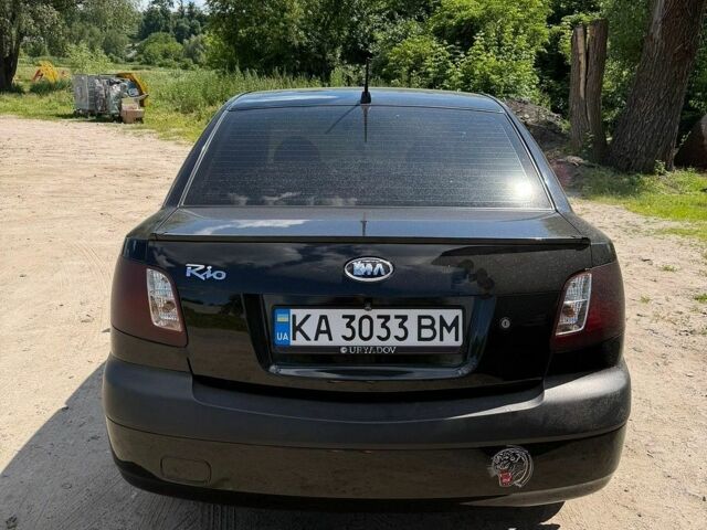 Черный Киа Рио, объемом двигателя 1.4 л и пробегом 135 тыс. км за 5500 $, фото 1 на Automoto.ua