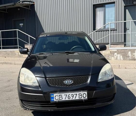 Черный Киа Рио, объемом двигателя 1.4 л и пробегом 235 тыс. км за 3200 $, фото 14 на Automoto.ua