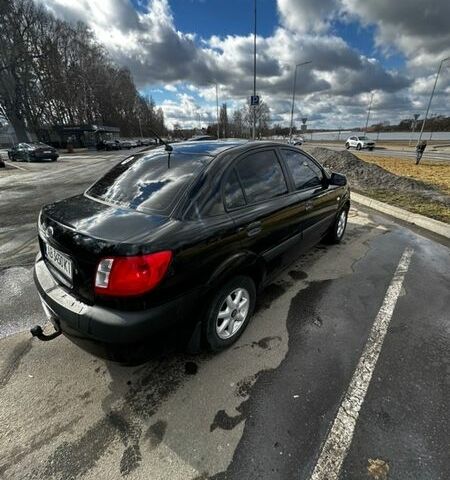 Черный Киа Рио, объемом двигателя 1.49 л и пробегом 152 тыс. км за 3500 $, фото 12 на Automoto.ua