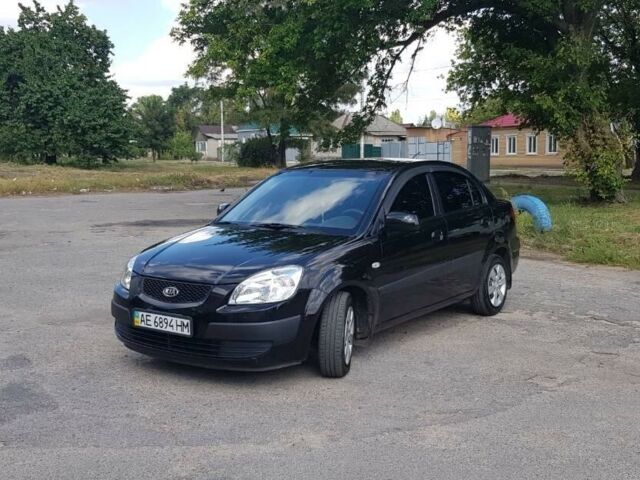 Черный Киа Рио, объемом двигателя 1.4 л и пробегом 104 тыс. км за 7000 $, фото 1 на Automoto.ua