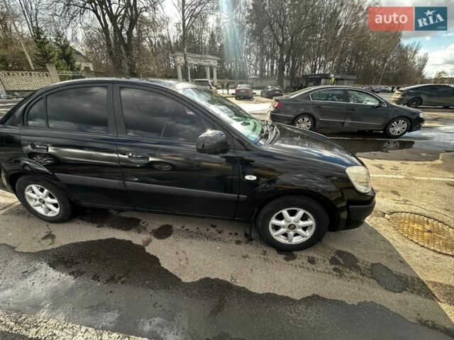 Черный Киа Рио, объемом двигателя 1.49 л и пробегом 152 тыс. км за 3500 $, фото 8 на Automoto.ua